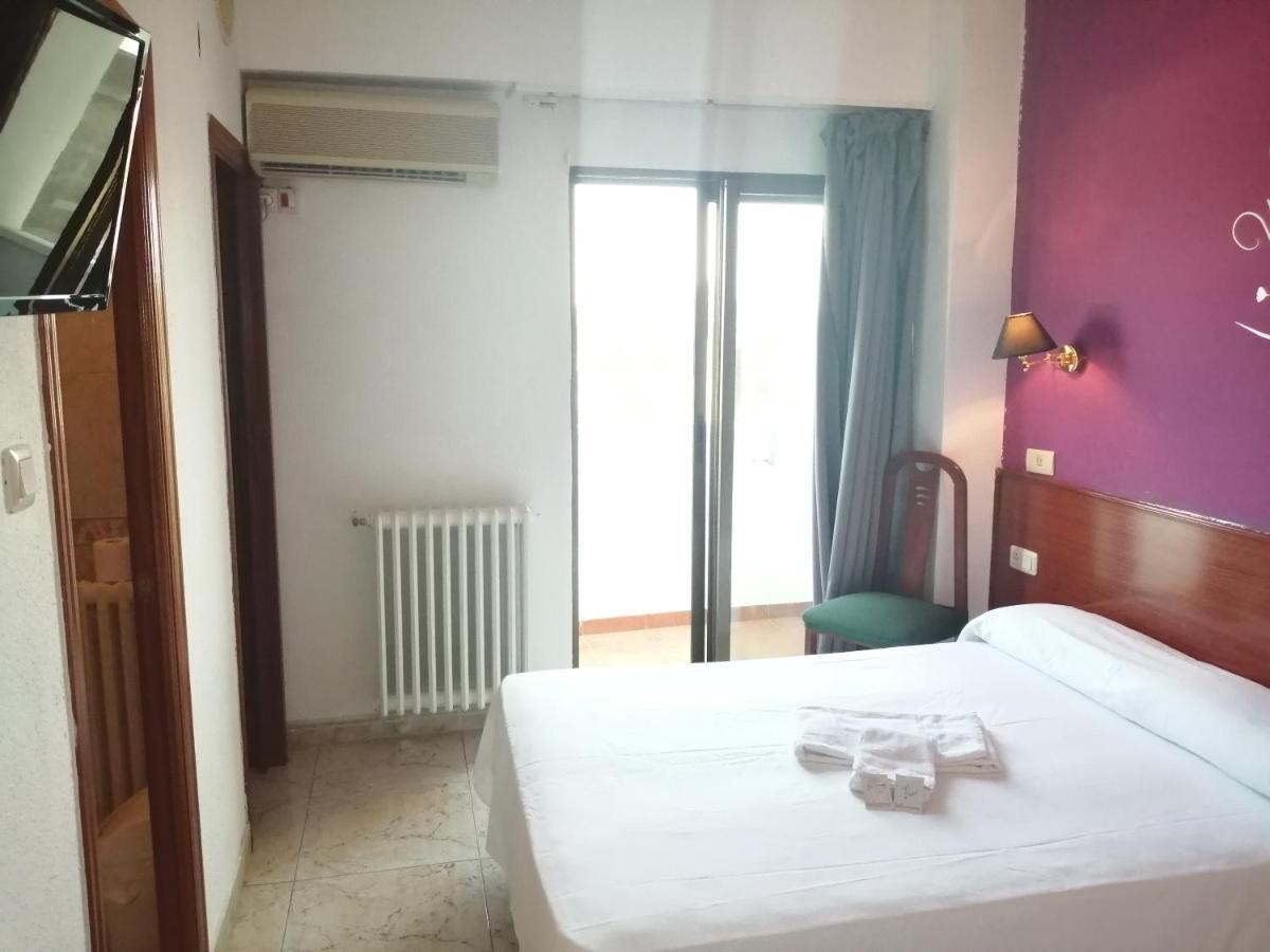 Hostal Jaime I Хуеска Екстериор снимка