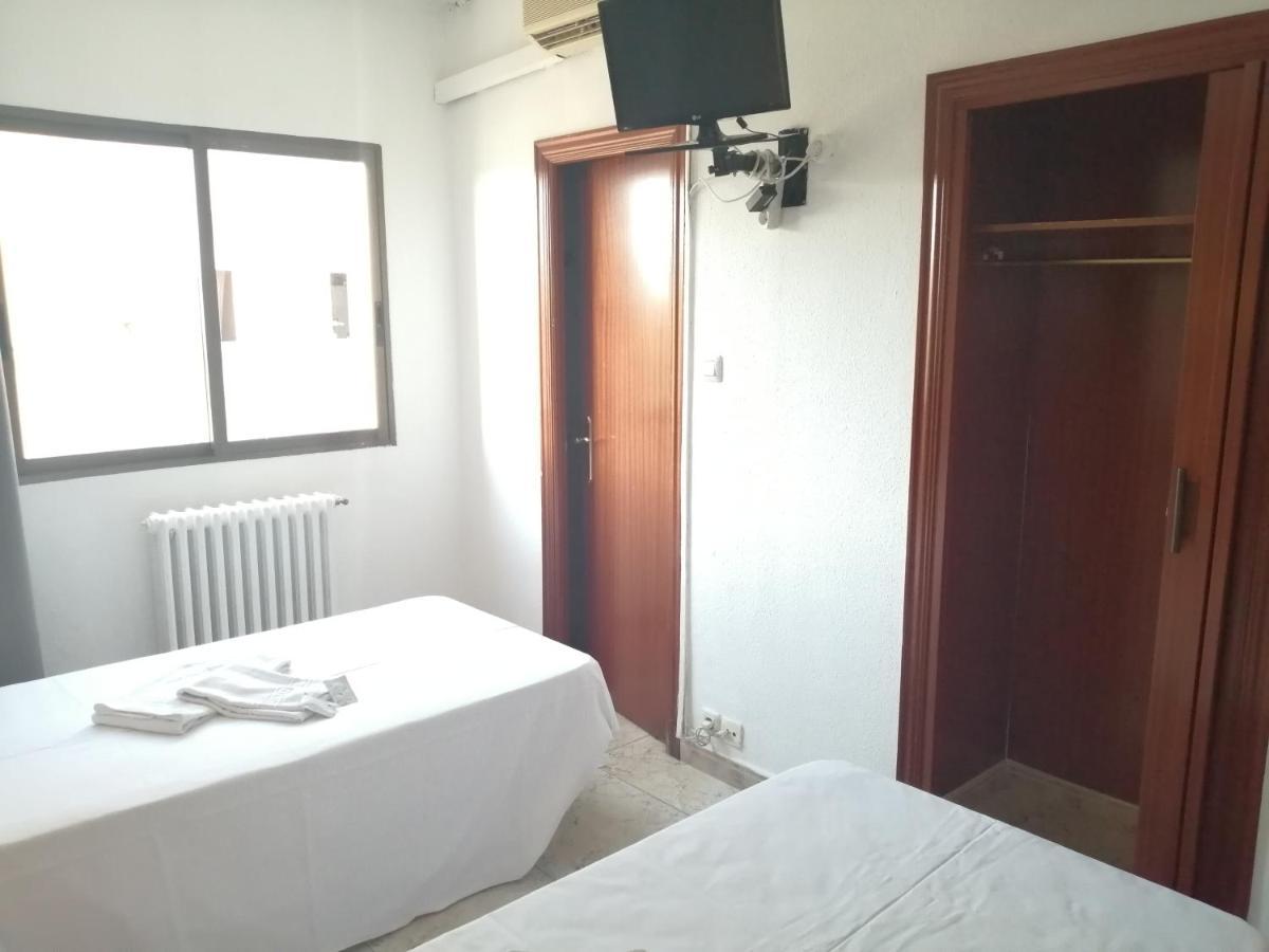 Hostal Jaime I Хуеска Екстериор снимка