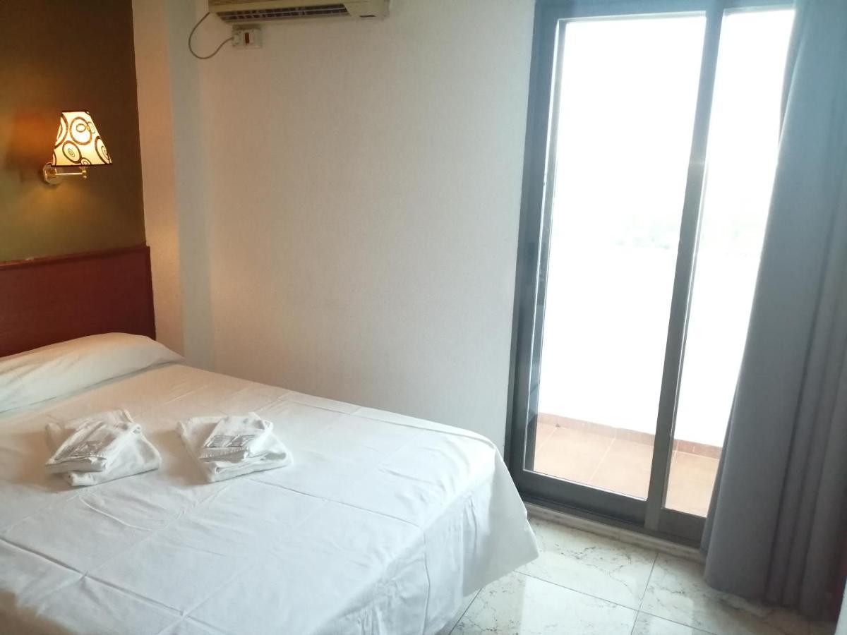 Hostal Jaime I Хуеска Екстериор снимка