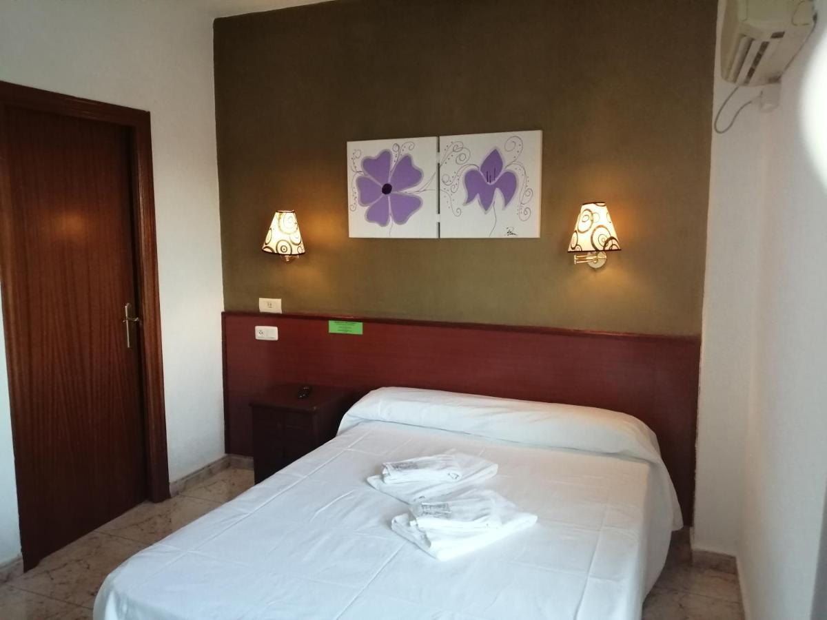 Hostal Jaime I Хуеска Екстериор снимка