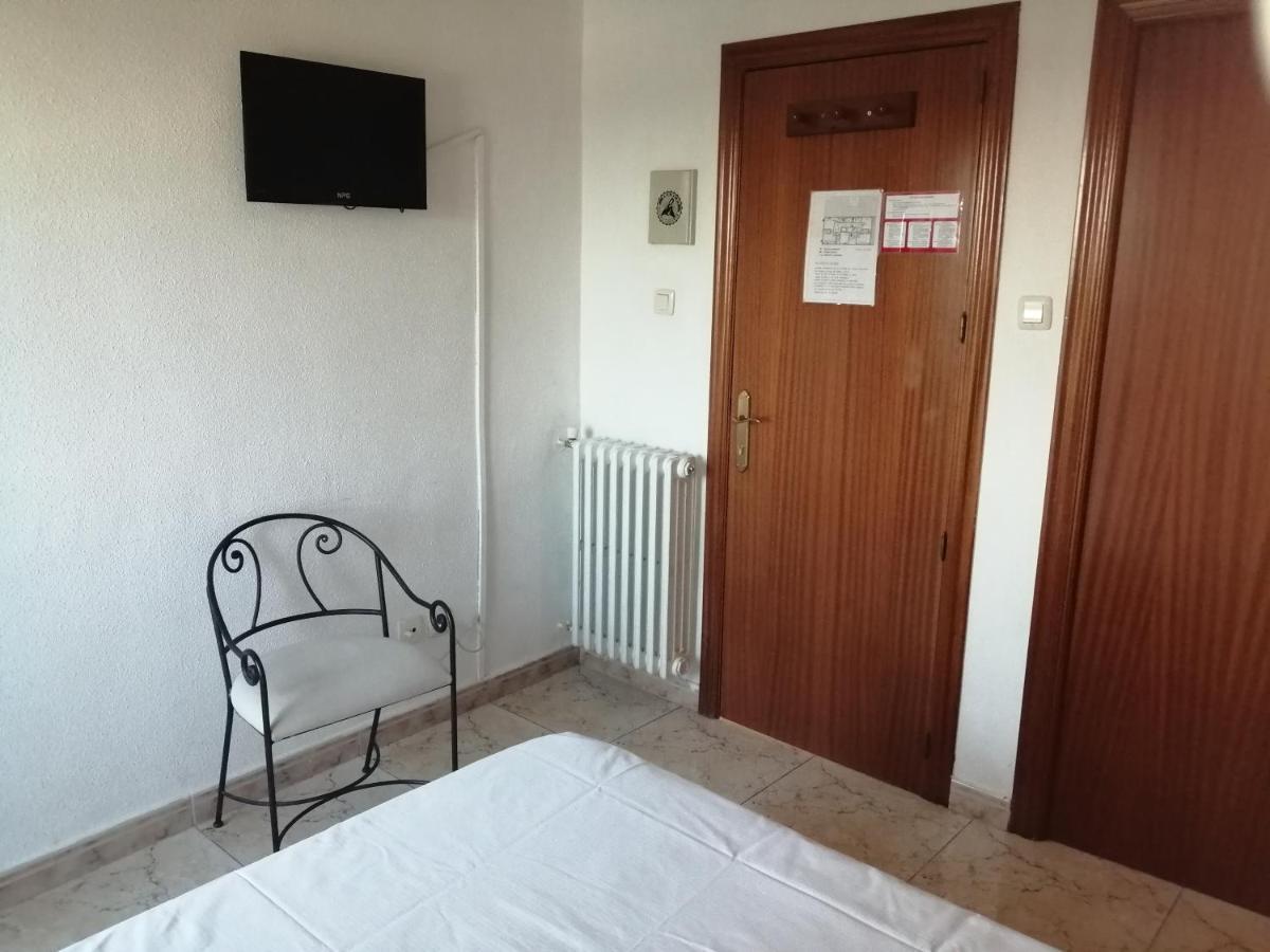 Hostal Jaime I Хуеска Екстериор снимка