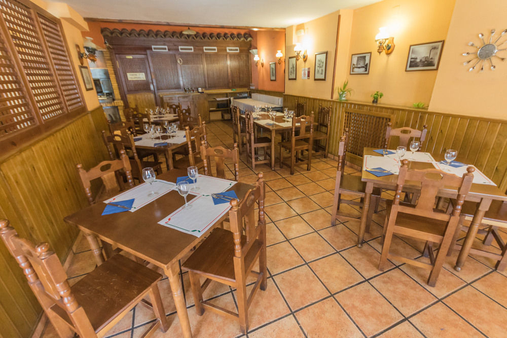 Hostal Jaime I Хуеска Екстериор снимка