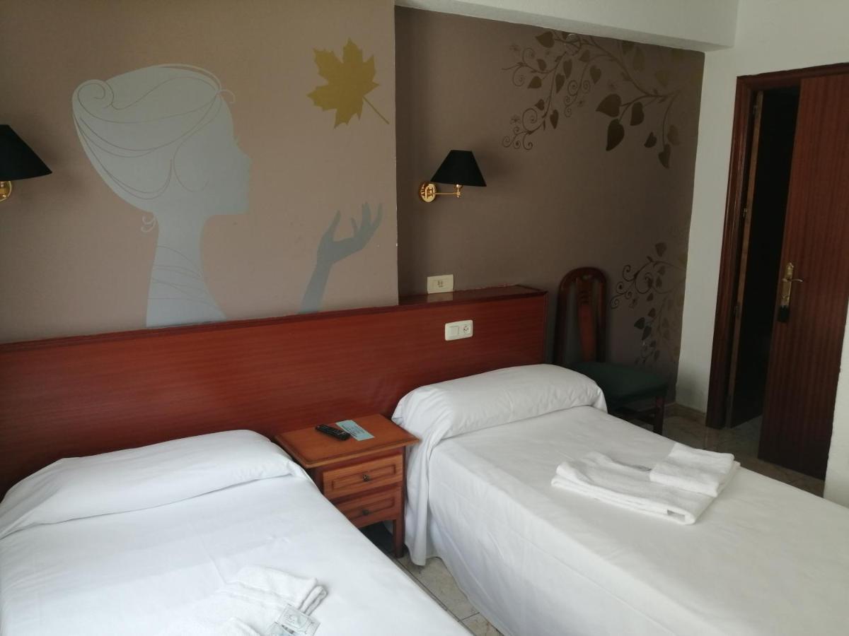 Hostal Jaime I Хуеска Екстериор снимка